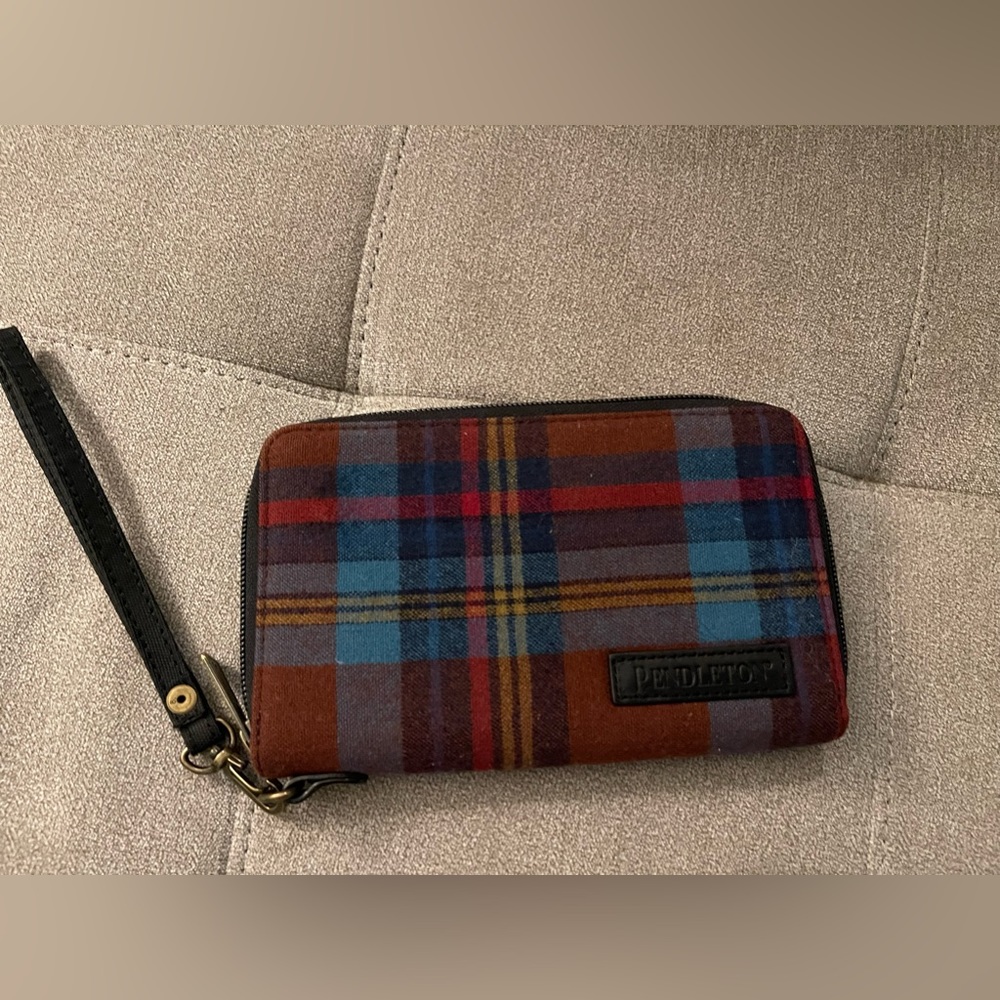 Pendleton wool wristlet wallet